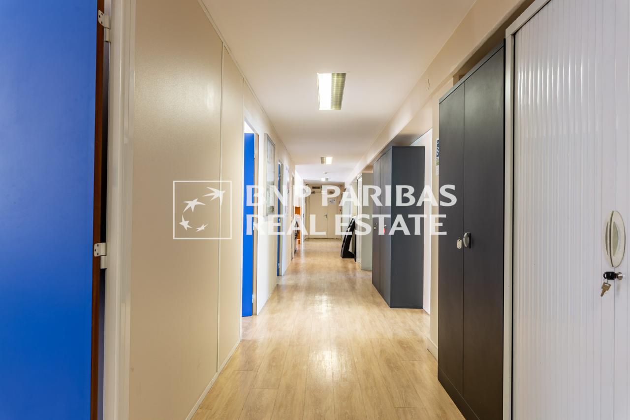 Bureau Paris 1076m² Location bureau Paris OLBUR2206157 12